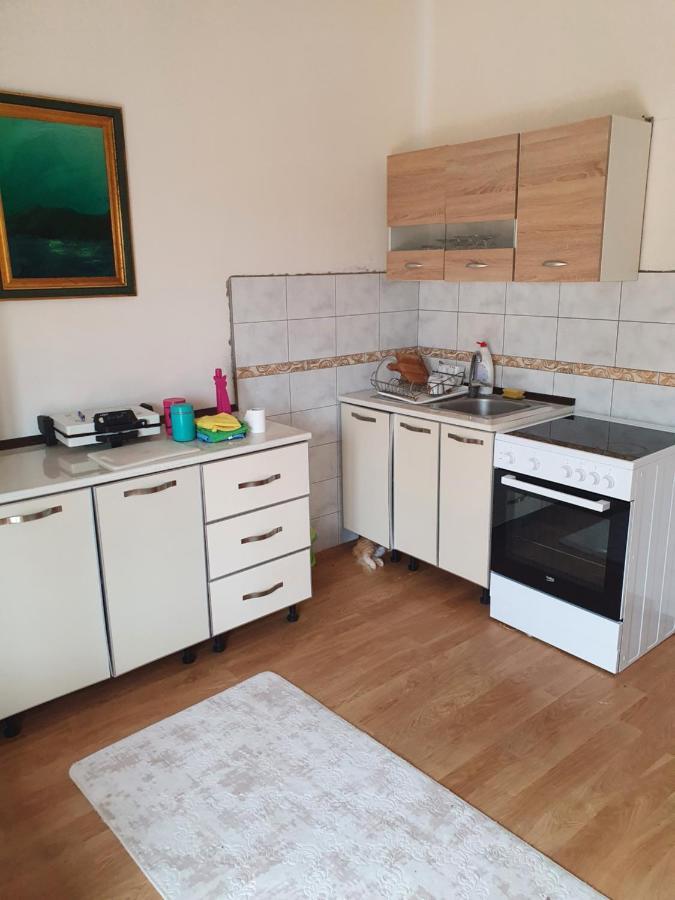 Apartmen Kuca Za Odmor I Familiju 바르 외부 사진